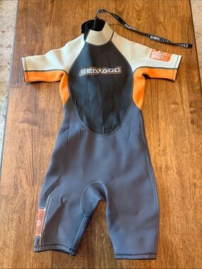 Sea-Doo Youth Wetsuit Size Youth 10